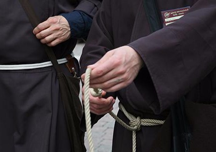 Orge tra frati e minori: " lo scandalo si allarga"
