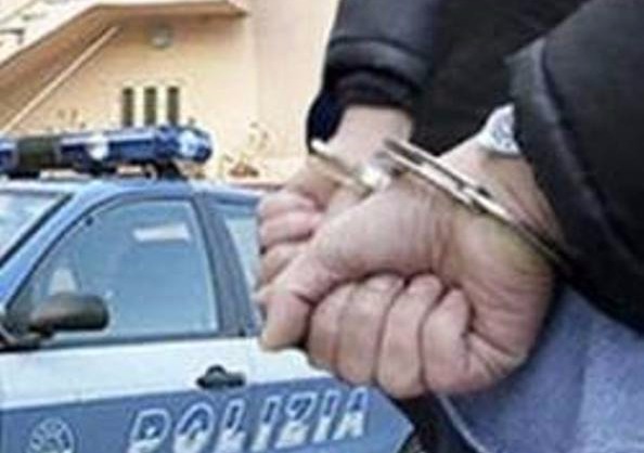 Quattro arresti per ovuli di droga a Ginosa Marina, Palo del Colle  e Foggia.